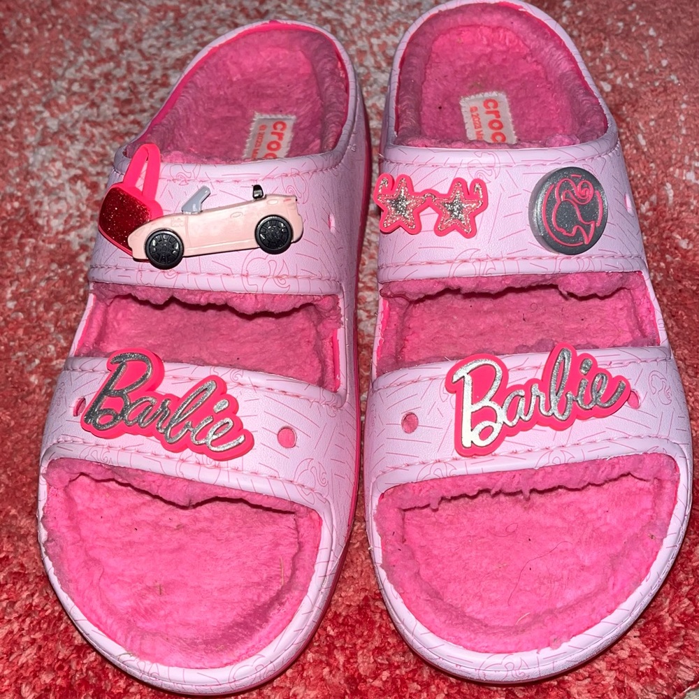 CROCS BARBIE™ COZZY SANDAL